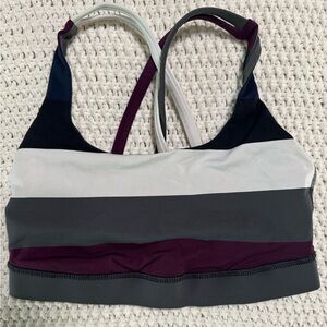 Lululemon sports bra size 4